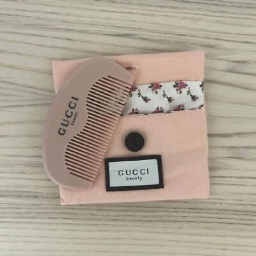 Gucci Comb Set With Box And Bag Brand New